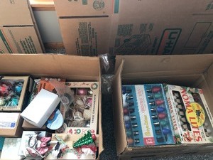 lot 14 image: Large Lot of Vintage Mid Century Christmas Lights & Ornaments
