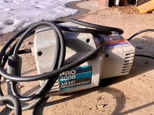 lot 21 image: PRO 4000 Air Compressor