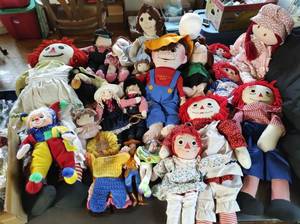 Collection of Stuffed Dolls Including Raggedy Ann & Andy
