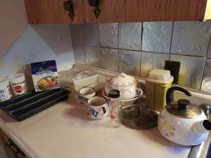 Collection of Kitchen Items