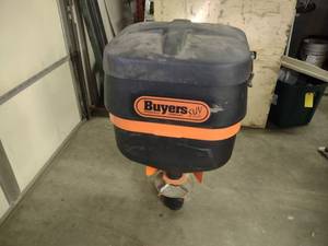 Buyers SUV Salt Spreader, Hitch Rec...
