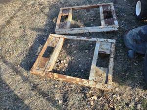 (2) Heavy Duty Dollies, 40x28, 5 S...