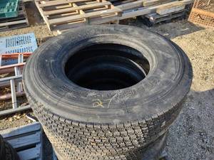 (5) 23575R17.5 Retread Tires...
