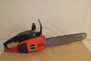 lot 20 image: Vintage Craftsman Gas Chain Saw - 3.7HP18