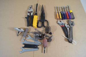 lot 40 image: Assorted Tools - Nut Drivers, Adjustable Wrenches, Dremel Bits