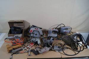 lot 17 image: Vintage Electric Tools