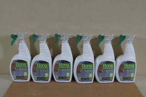 lot 60 image: Bona Hard Surface Floor Cleaner Spray Bottles - 36 Fl Oz