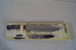 lot 66 image: Schrade Old Timer Bowie and Camo Folder Knife Set