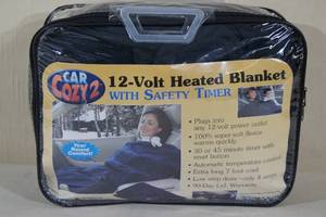 lot 103 image: Car Cozy 2 12 Volt Heated Blanket
