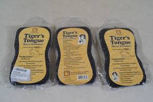 lot 115 image: Tigers Tongue Horse Groomers