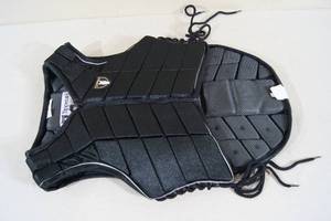 lot 112 image: Tipperary Equestrian Protective Riding Vest