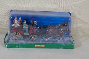 lot 125 image: Lemax Horse Drawn Carriage Christmas Village Accessory
