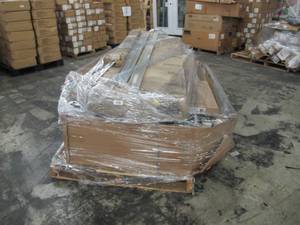 lot 538 image: Pallet of UncheckedUntested Home Depot  Wicker Baskets