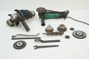 lot 3 image: grinders