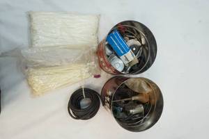lot 10 image: zip ties