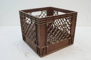 lot 21 image: milk crate