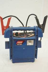 lot 26 image: battery charger