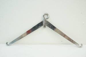 lot 40 image: deer hanger