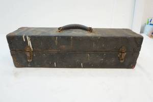 lot 62 image: automotive tools