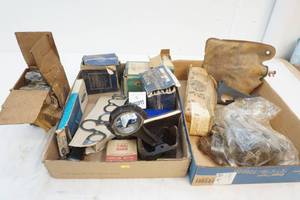 lot 124 image: automotive supplies