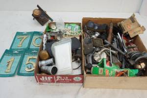 lot 126 image: hardware,household hardware