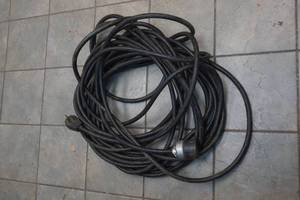 lot 133 image: extension cord