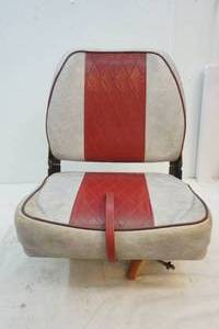 lot 140 image: boat seat