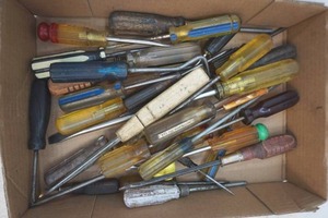 lot 183 image: screw drivers
