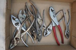 lot 189 image: pliers