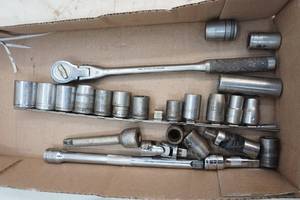 lot 191 image: sockets