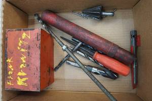 lot 198 image: hole saw blades
