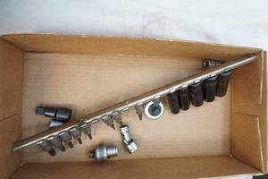 lot 199 image: sockets