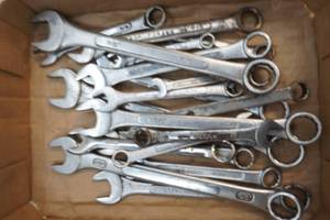 lot 203 image: wrenches