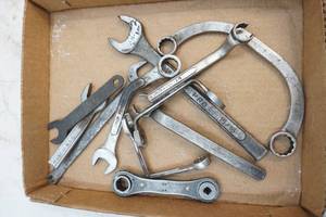 lot 212 image: wrenches