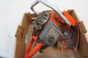 lot 245 image: chainsaw motor