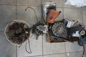 lot 251 image: grease gun