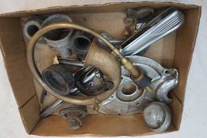lot 317 image: antique car parts
