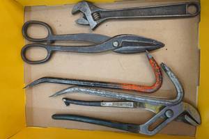 lot 346 image: tools