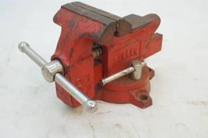 lot 374 image: vice grip