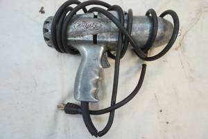 lot 375 image: air torque impact driver