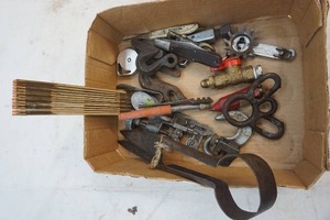 lot 387 image: metal tow hooks
