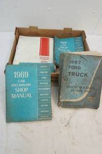 lot 394 image: 1960s Ford Manuals