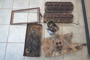 lot 402 image: automotive engine parts