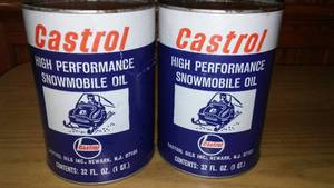 lot 10 image: Castrol Snowmobile Oil (2)