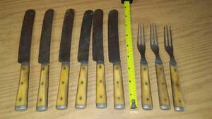 lot 19 image: Antique Flatware  Amazing.