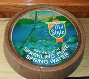 lot 65 image: Old Style Beer Sign Light- Keg Barrel End. 16 Diameter.
