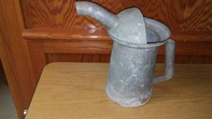 lot 66 image: Vintage Galvanized 64oz Shop Pitcher