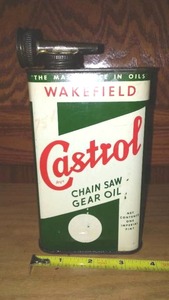 lot 119 image: Castrol Chainsaw and Gear Oil
