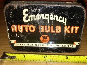 lot 126 image: Westinghouse Mazda Replacement Lamps Tin.
