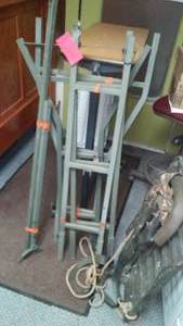 lot 179 image: Heavy Gauge Metal Tree Stand, Deer Stand.